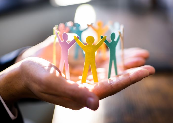 Die Ansätze und Möglichkeiten im Employer Branding sind so vielfältig und verschieden, dass es eigentlich keine Best Practices für alle Fälle gibt. Aber es gibt grundlegende Ideen.