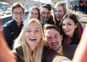 Zu Studie gibt Antwort Wo kommunizieren Gen Z und Alpha